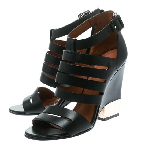 givenchy sjaal dames|givenchy sandals size 35.